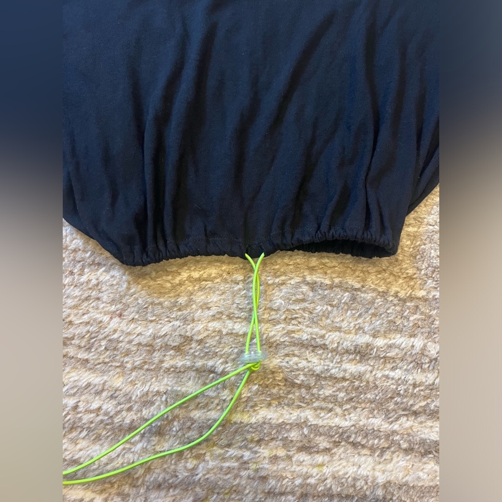 Black Mesh Crop Top - Picture 4 of 8